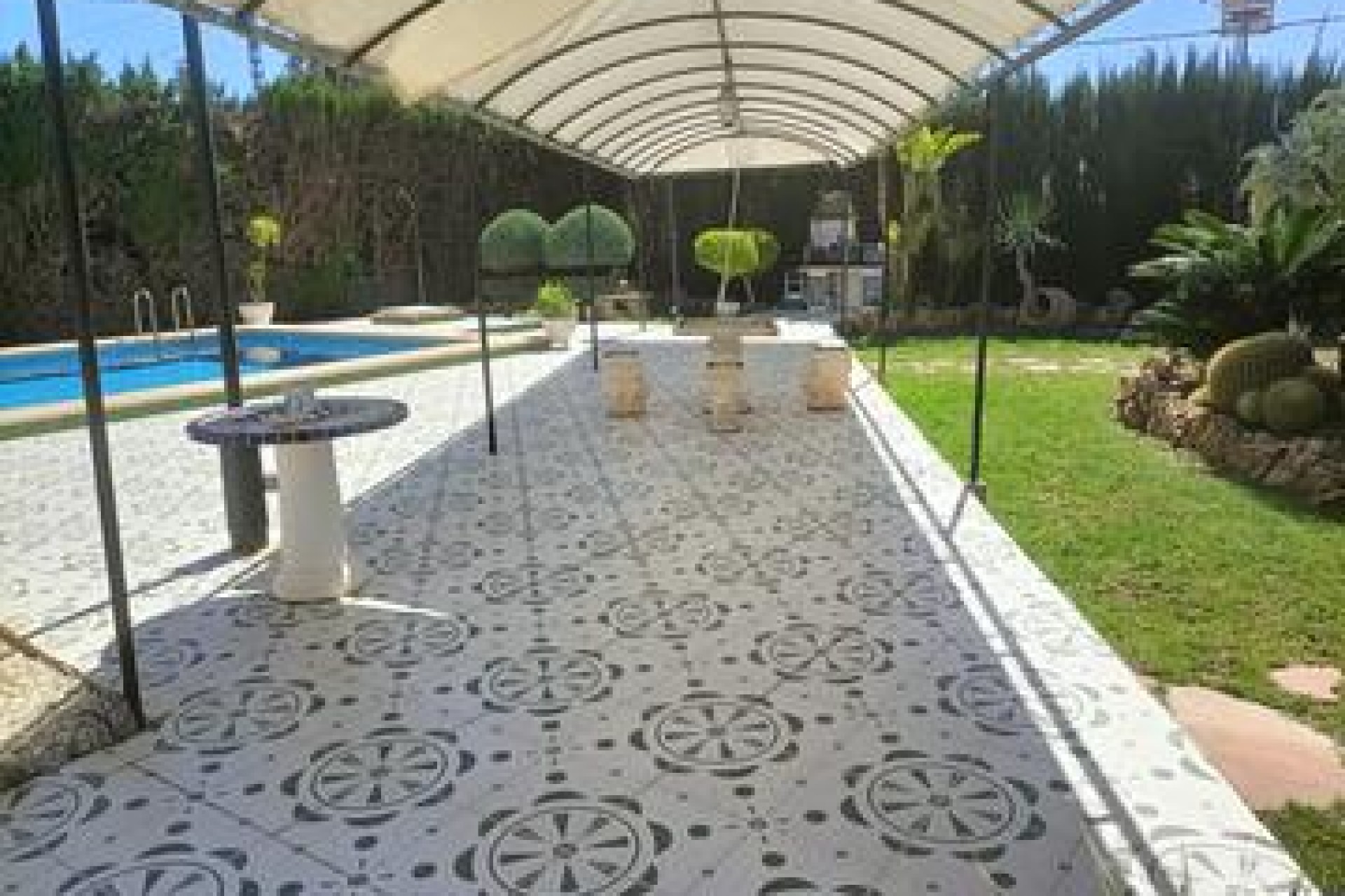 Resale - Villa -
Elche - Costa Blanca