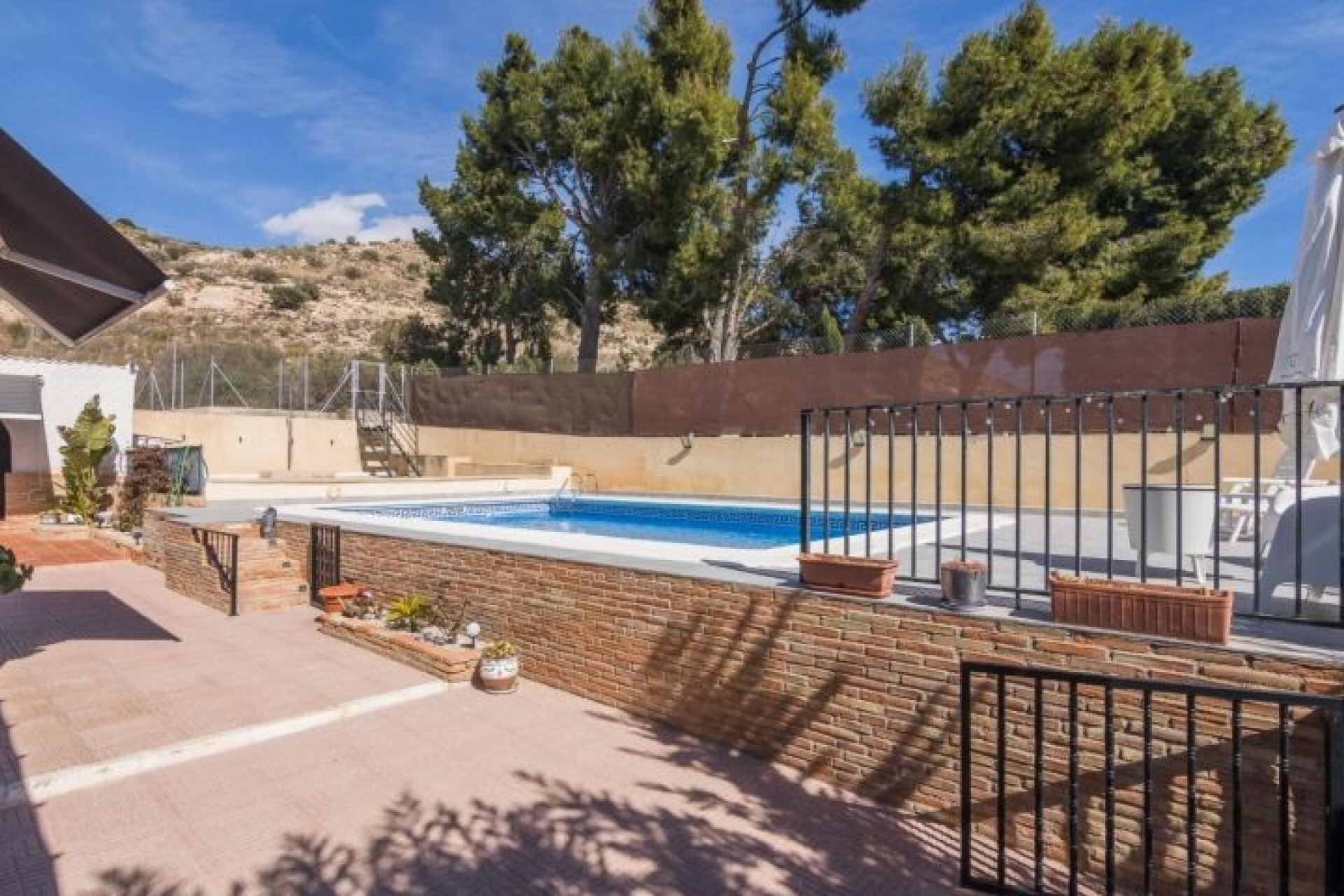 Resale - Villa -
Elche - Costa Blanca