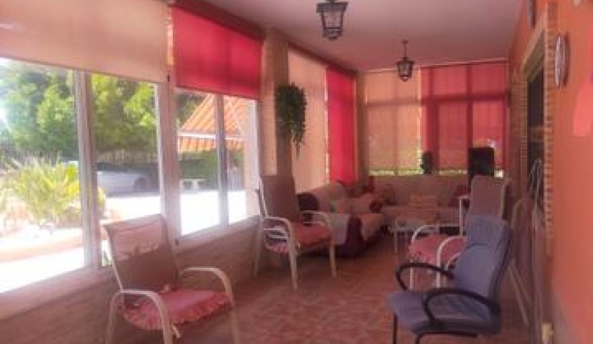 Resale - Villa -
Elche - Costa Blanca