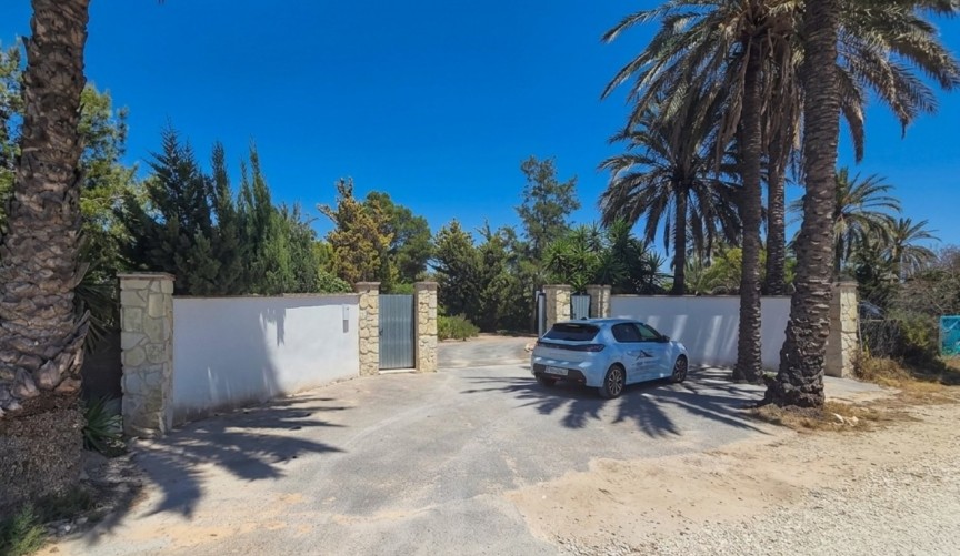 Resale - Villa -
Elche - Costa Blanca
