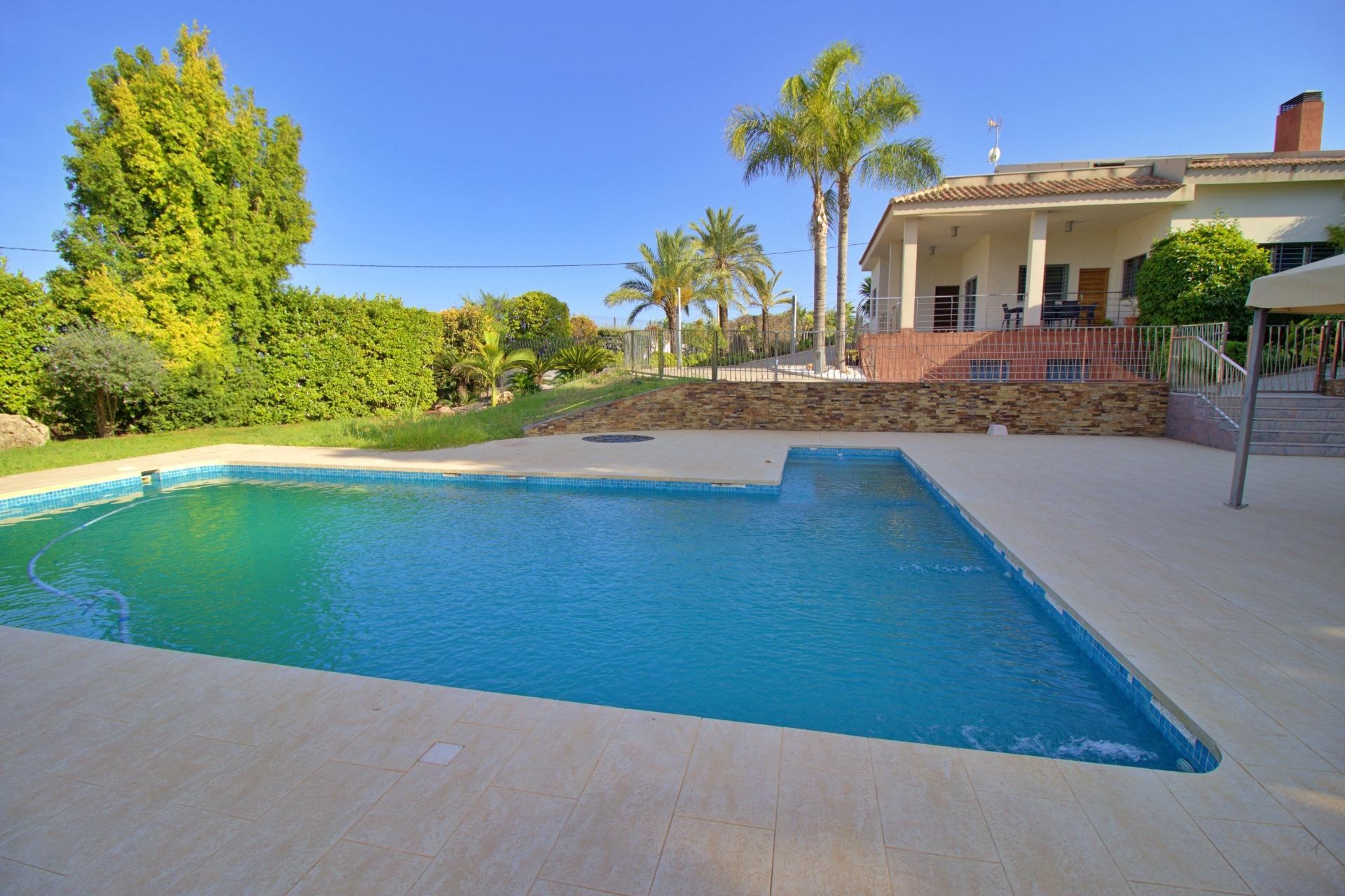 Resale - Villa -
Elche Pedanías - Peña las Águilas