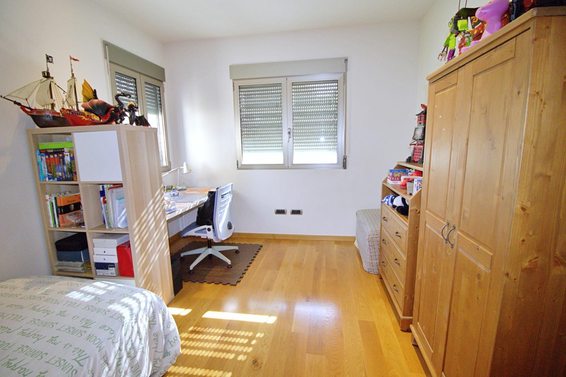 Resale - Villa -
Elche Pedanías - Peña las Águilas