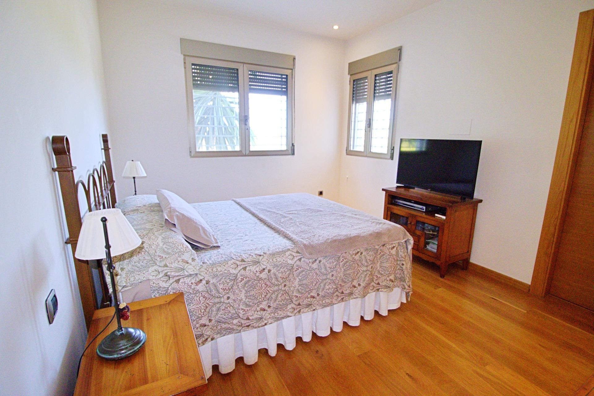Resale - Villa -
Elche Pedanías - Peña las Águilas
