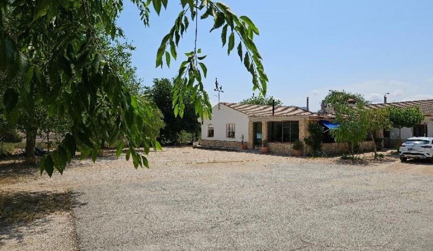 Resale - Villa -
Elda - 03600