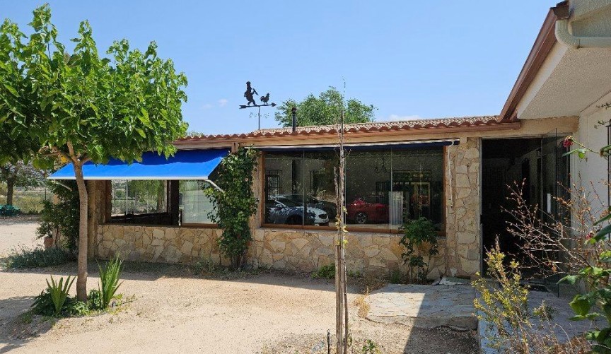 Resale - Villa -
Elda - 03600