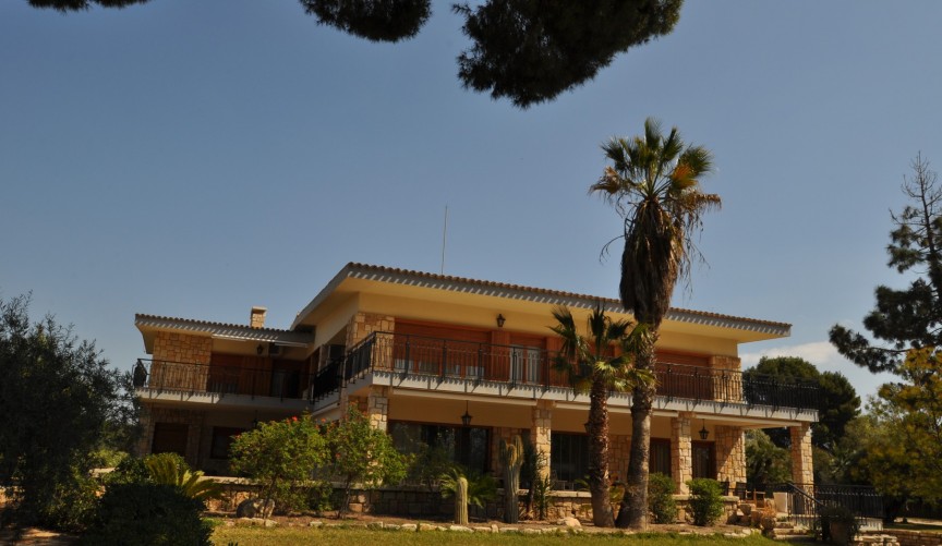 Resale - Villa -
Elda - Inland