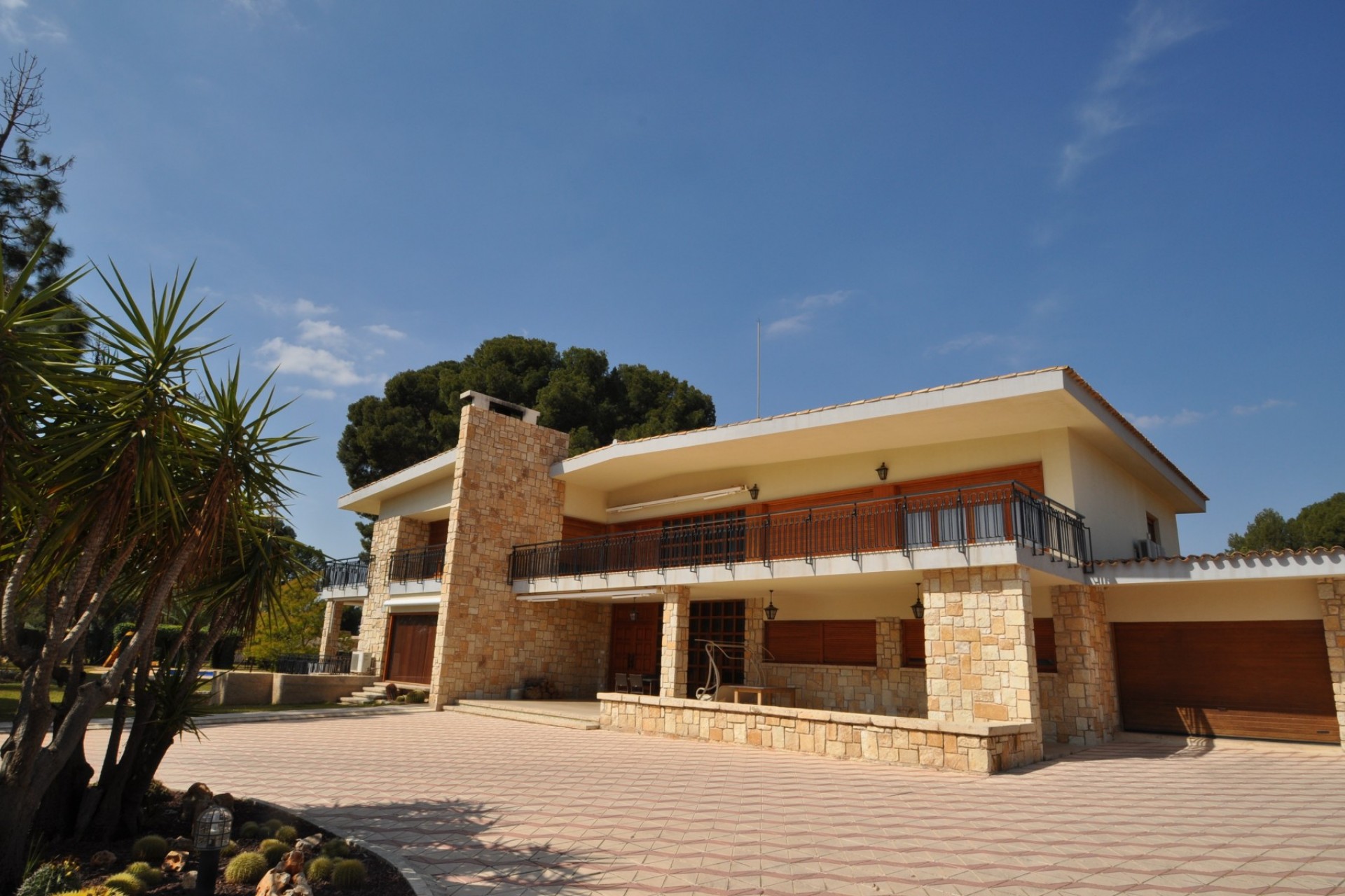 Resale - Villa -
Elda - Inland