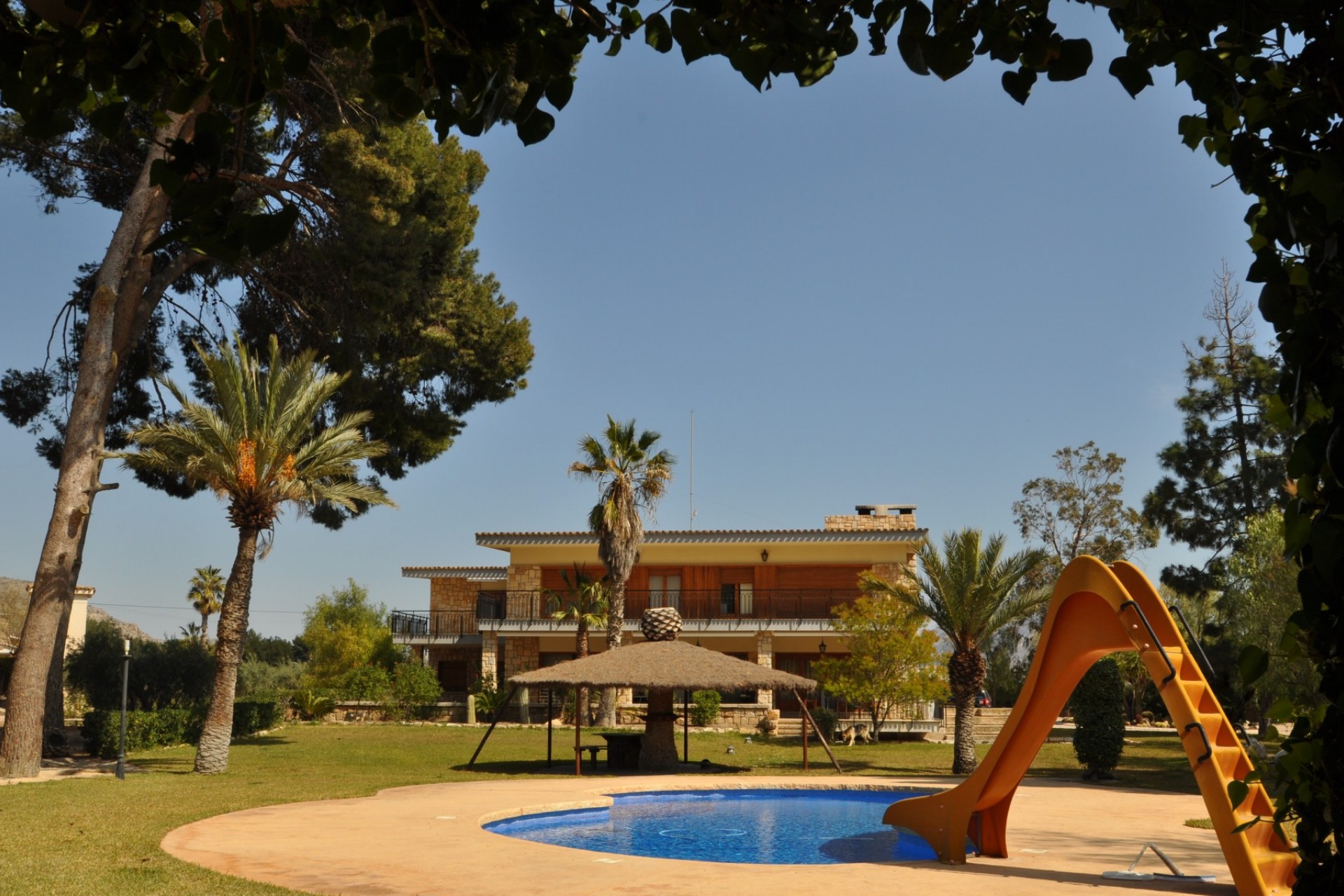 Resale - Villa -
Elda - Inland