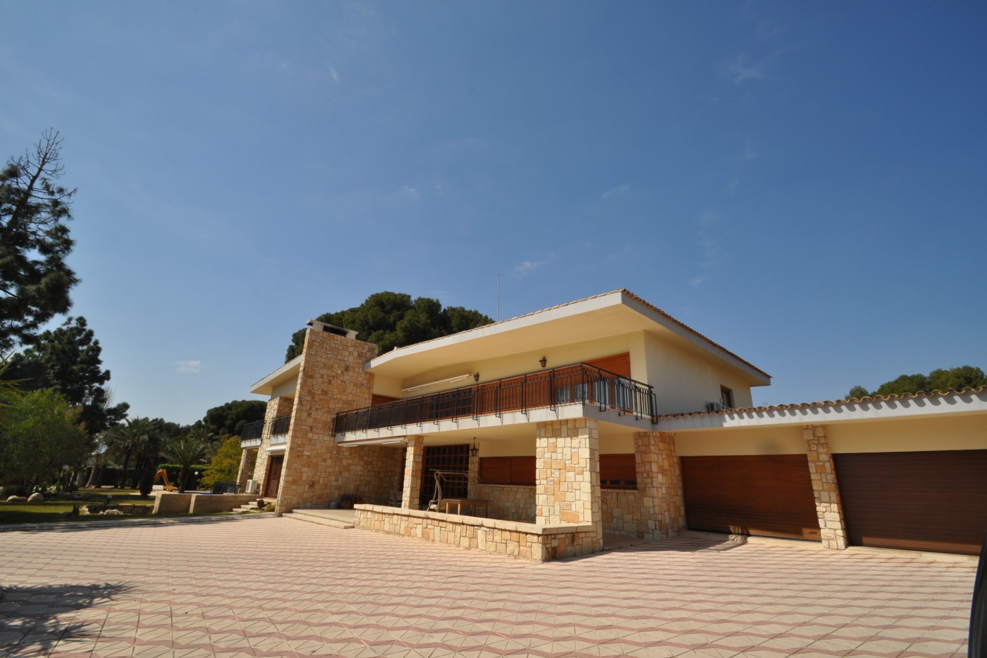 Resale - Villa -
Elda - Inland