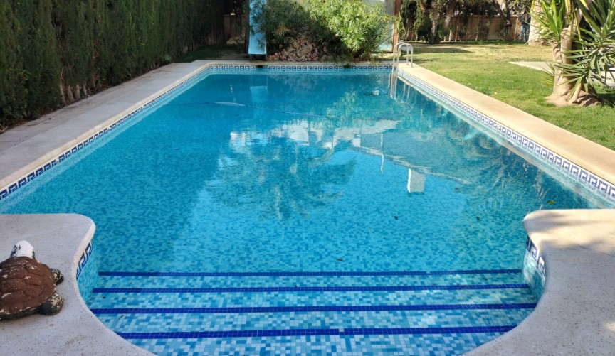 Resale - Villa -
Elda - Inland