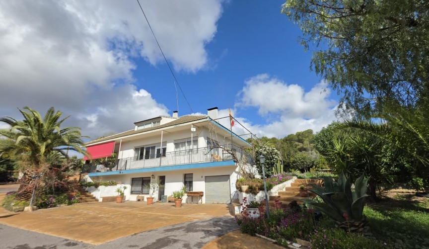 Resale - Villa -
Elda - Inland
