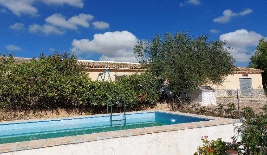 Resale - Villa -
Elda - Jaud