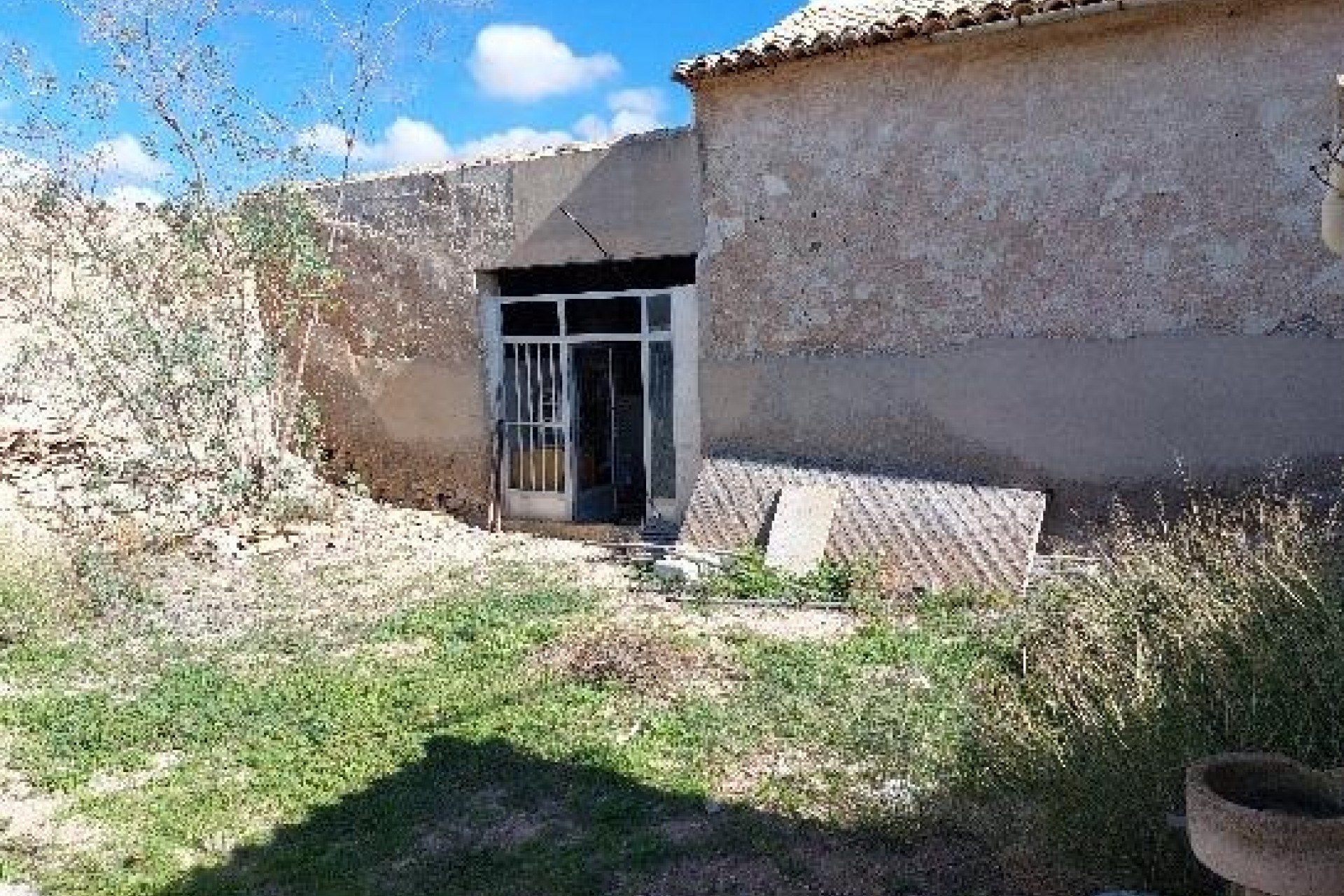 Resale - Villa -
Elda - Jaud