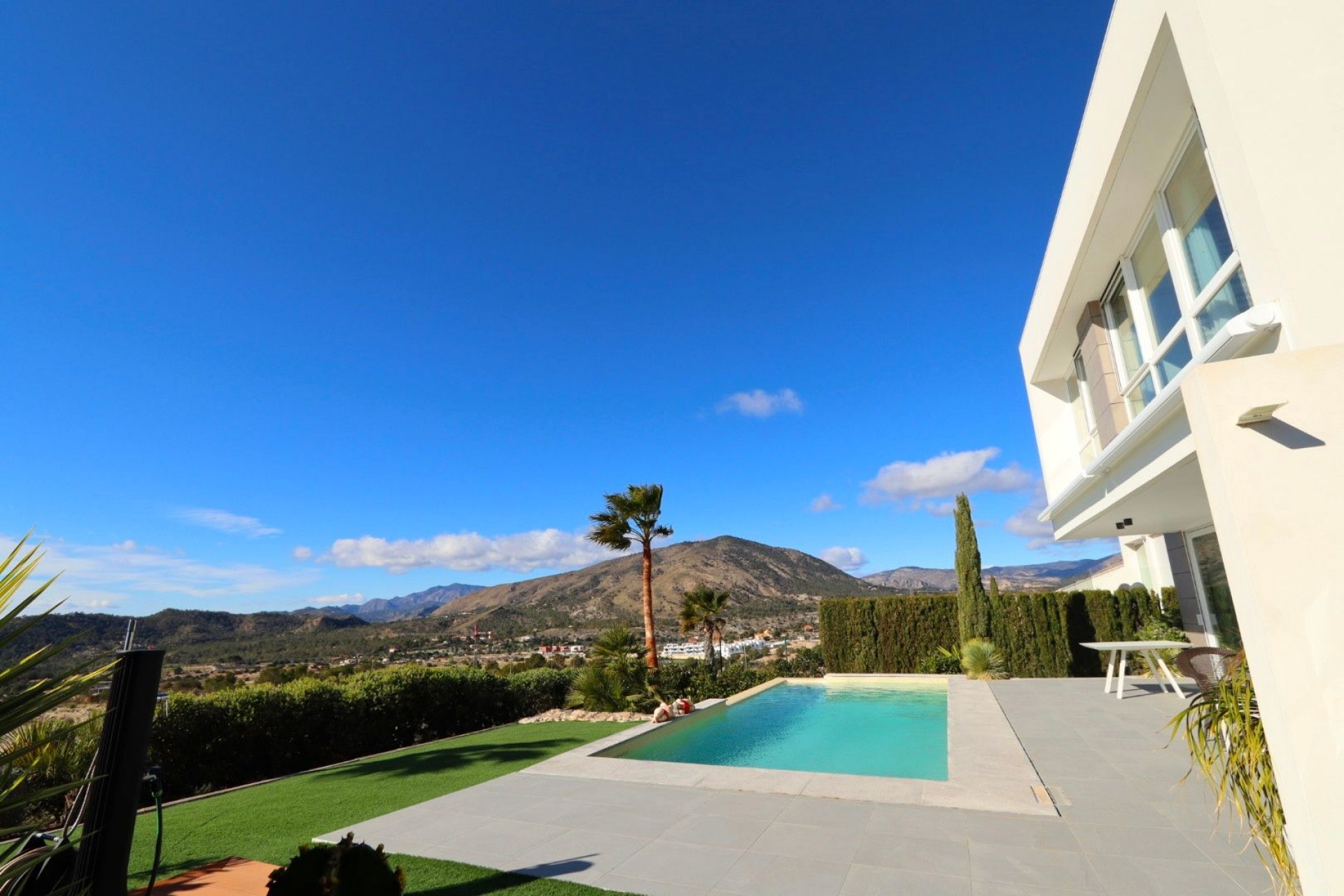 Resale - Villa -
Finestrat - Costa Blanca
