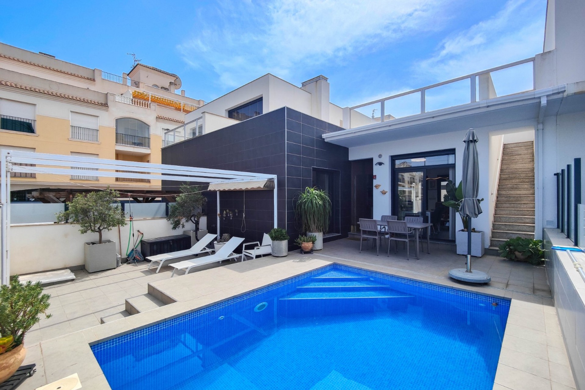 Resale - Villa -
Formentera del Segura - Costa Blanca