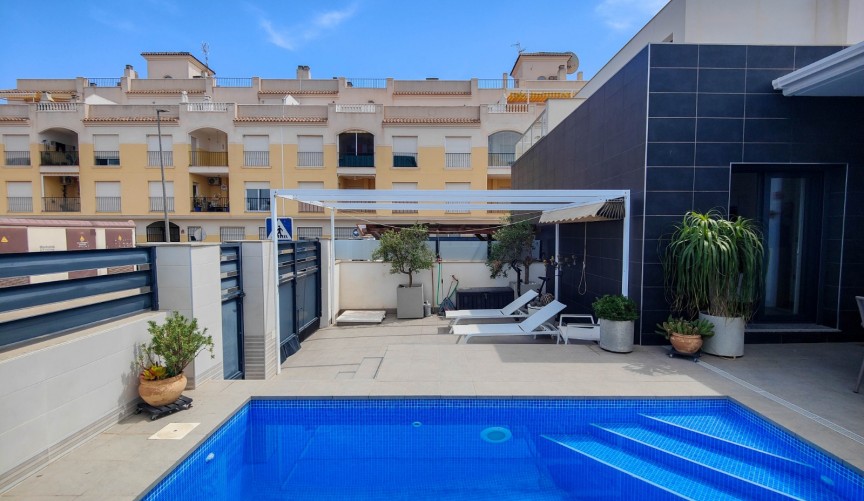 Resale - Villa -
Formentera del Segura - Costa Blanca