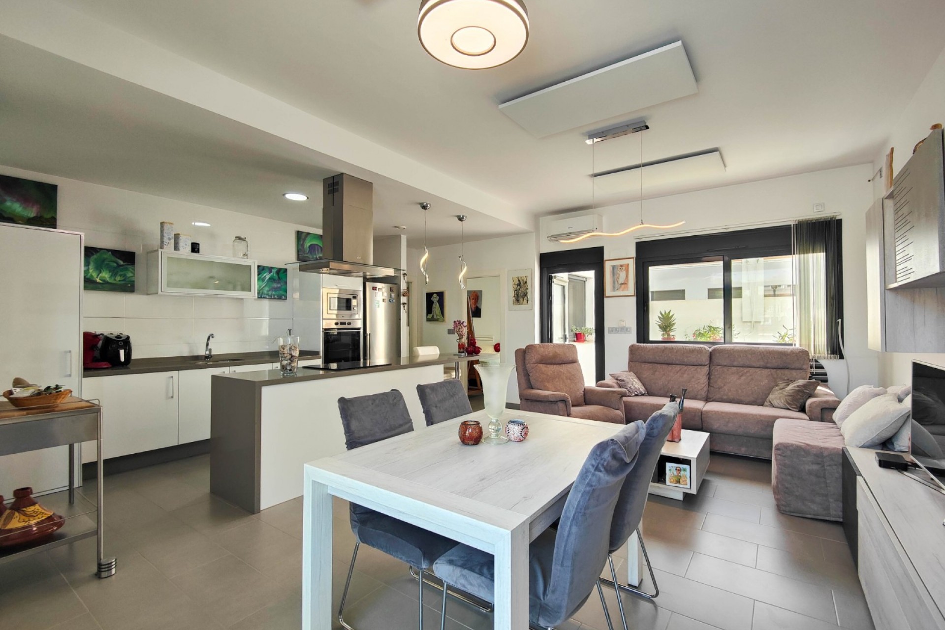 Resale - Villa -
Formentera del Segura - Costa Blanca
