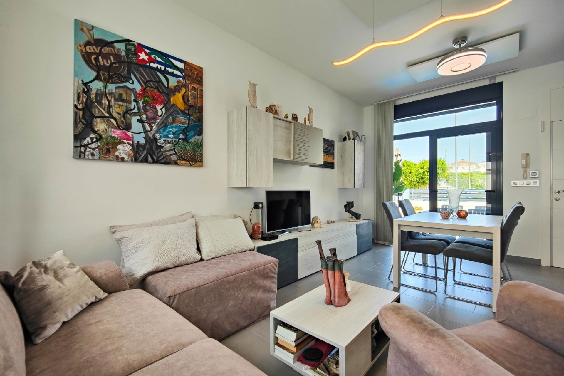 Resale - Villa -
Formentera del Segura - Costa Blanca