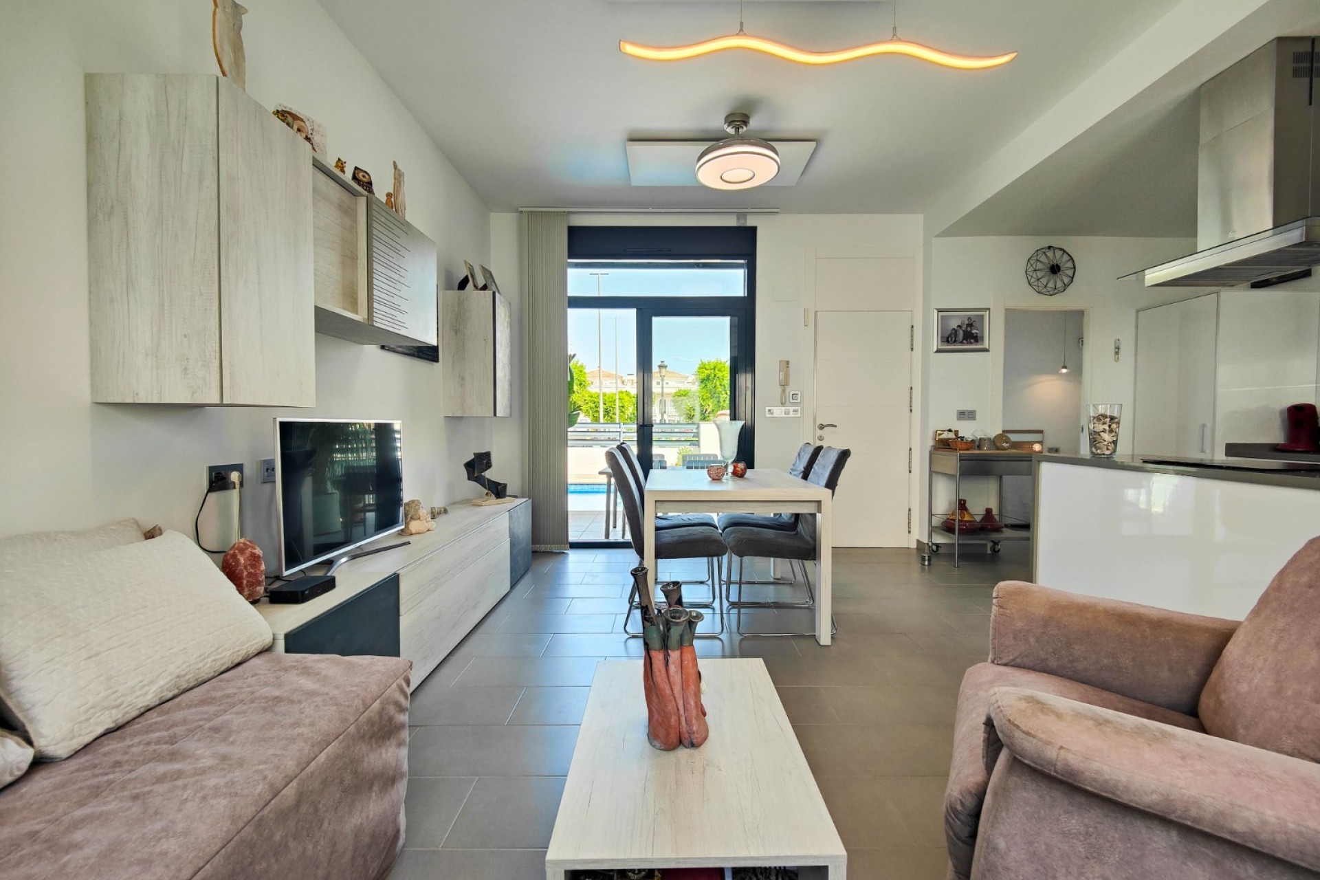 Resale - Villa -
Formentera del Segura - Costa Blanca