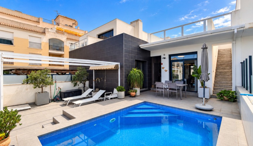 Resale - Villa -
Formentera del Segura - Costa Blanca