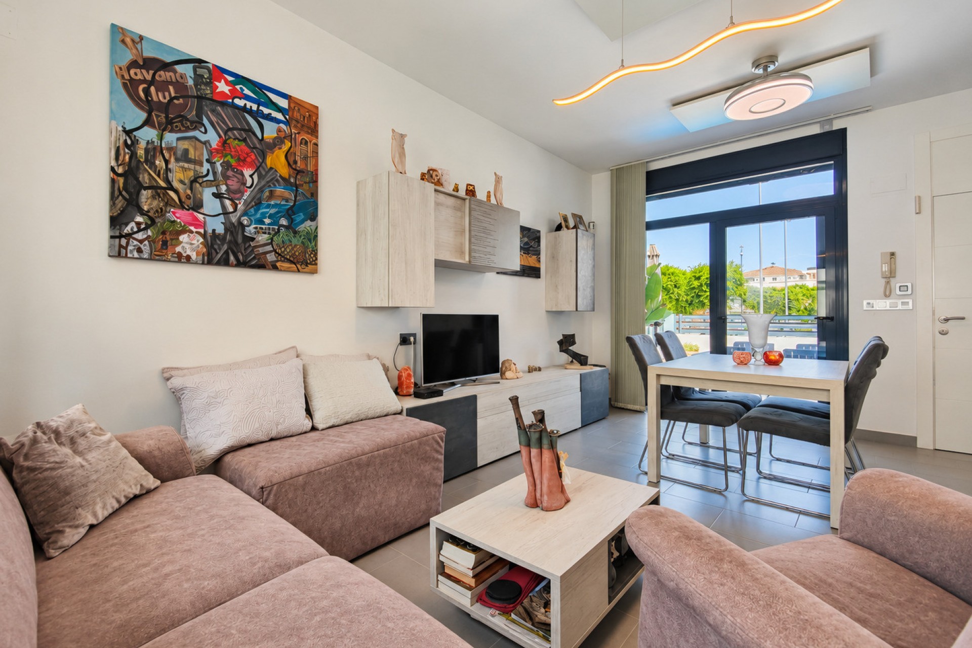 Resale - Villa -
Formentera del Segura - Costa Blanca