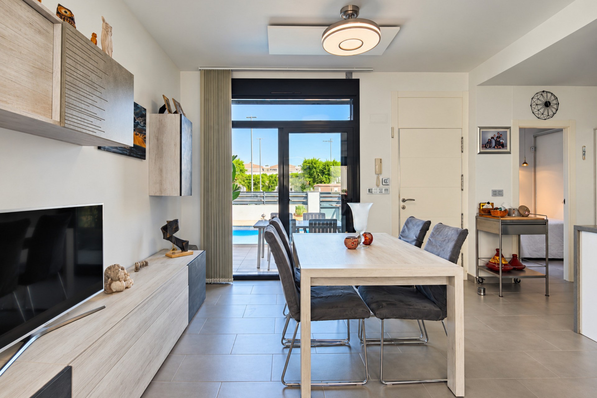Resale - Villa -
Formentera del Segura - Costa Blanca