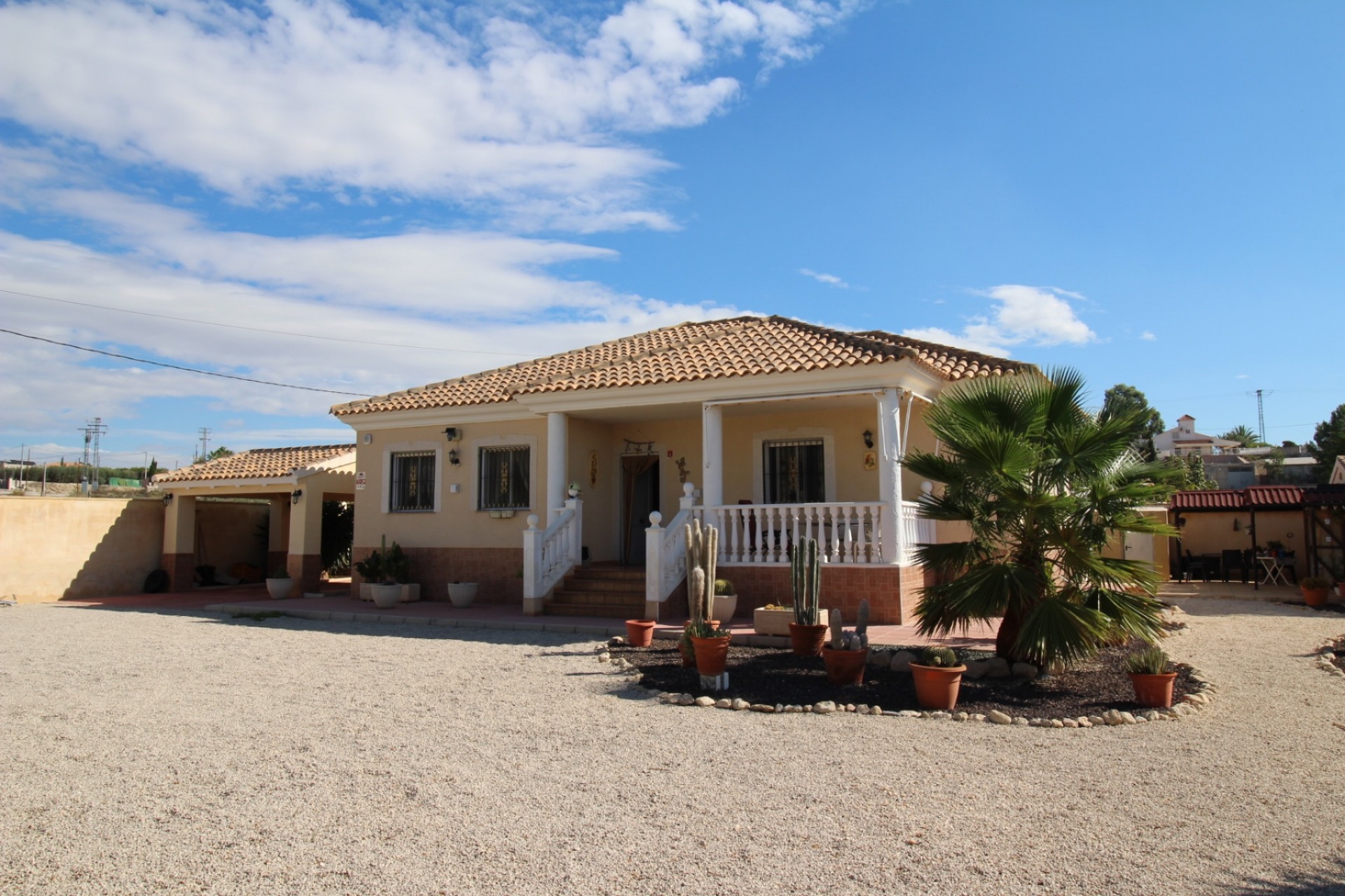 Resale - Villa -
Fortuna - Inland