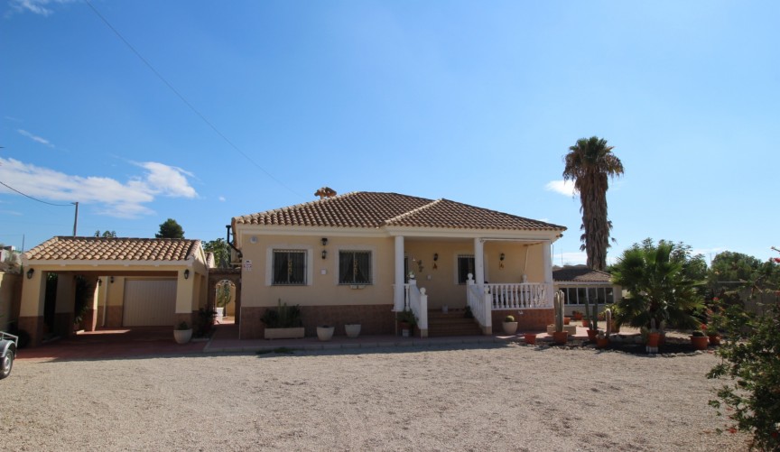 Resale - Villa -
Fortuna - Inland