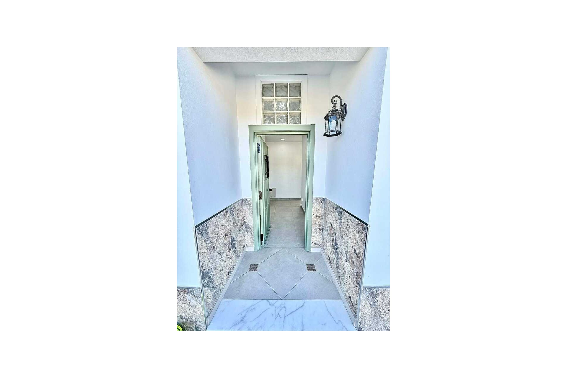 Resale - Villa -
Fortuna - Inland