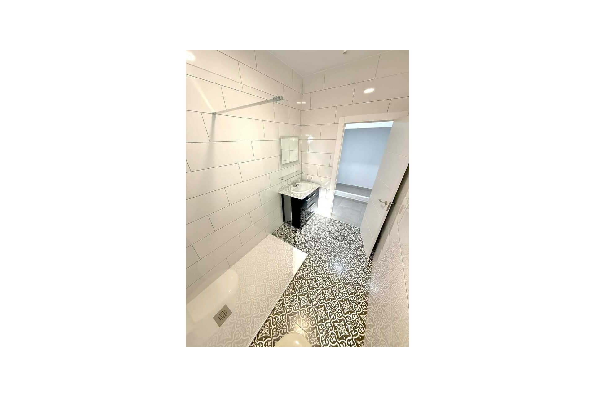 Resale - Villa -
Fortuna - Inland