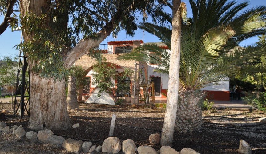 Resale - Villa -
Fortuna - Inland