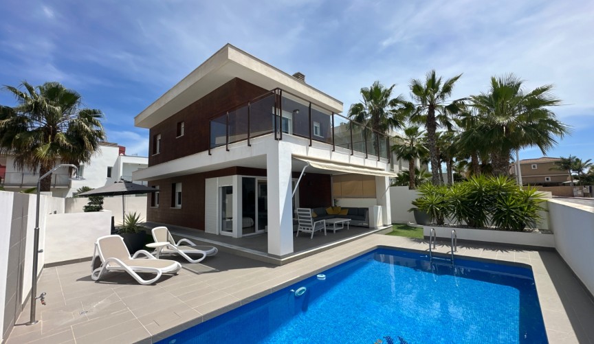 Resale - Villa -
Gran Alacant - Costa Blanca