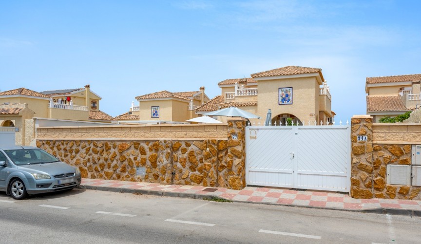 Resale - Villa -
Gran Alacant - Costa Blanca