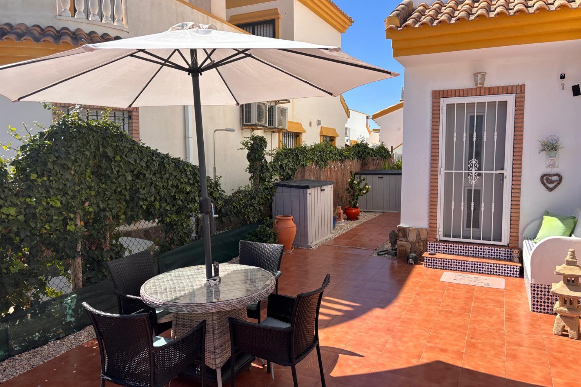 Resale - Villa -
Guardamar del Segura - Costa Blanca