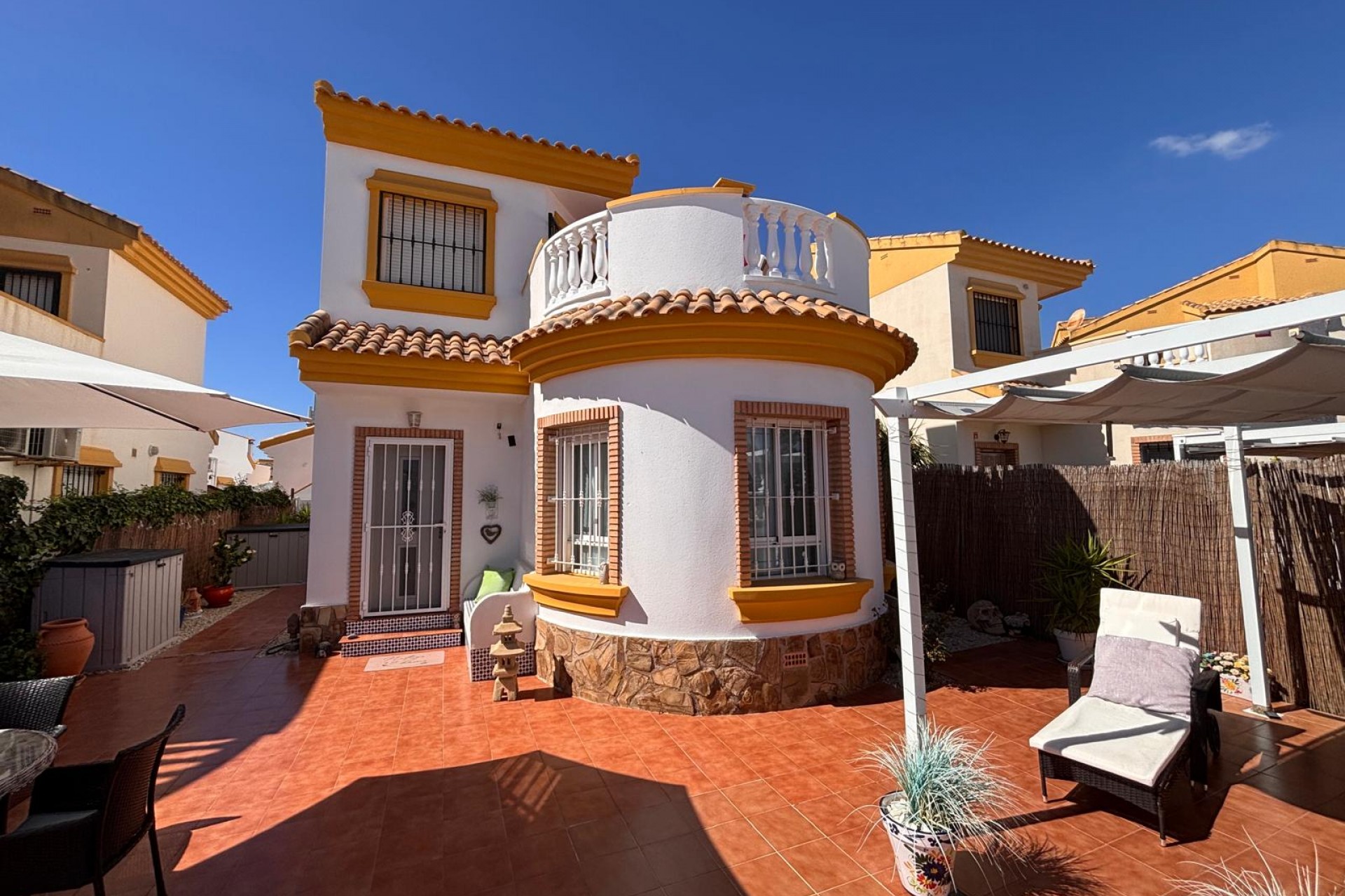 Resale - Villa -
Guardamar del Segura - Costa Blanca