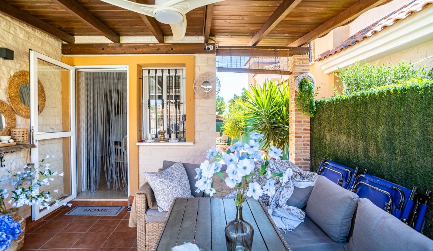 Resale - Villa -
Guardamar del Segura - Costa Blanca