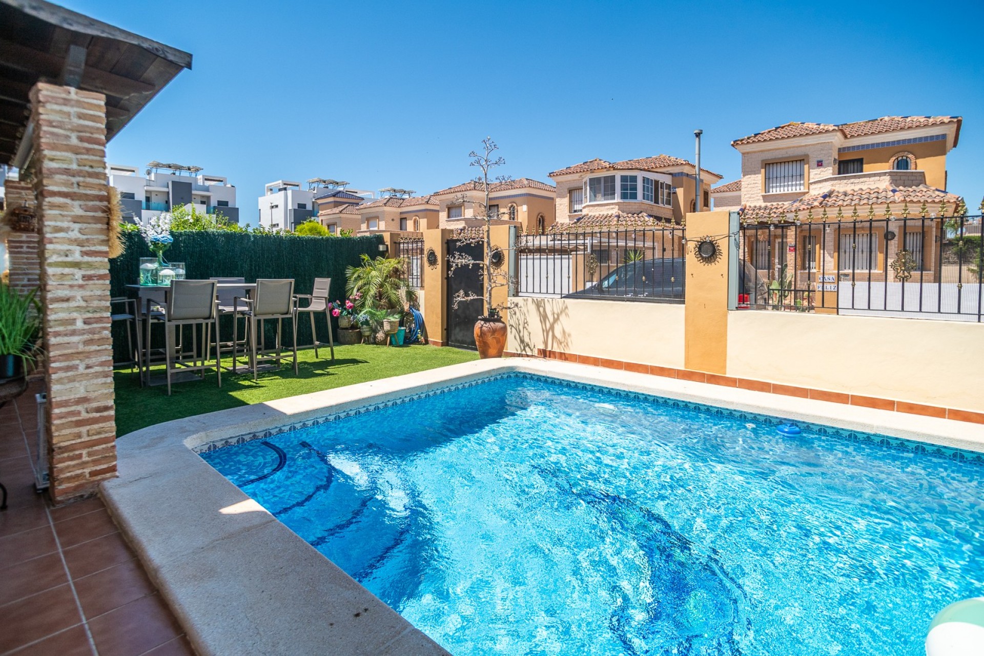 Resale - Villa -
Guardamar del Segura - Costa Blanca