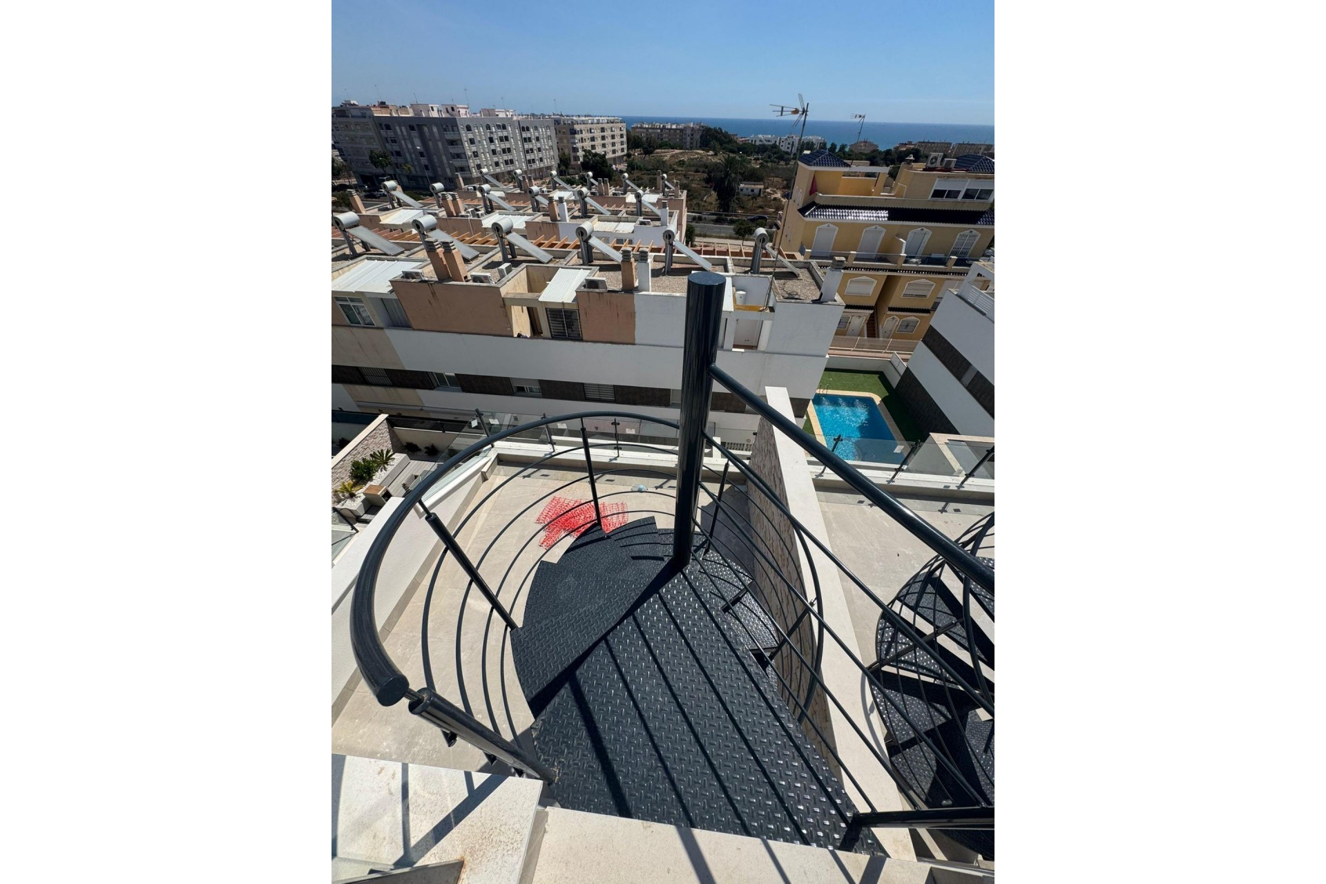 Resale - Villa -
Guardamar del Segura - Guardamar