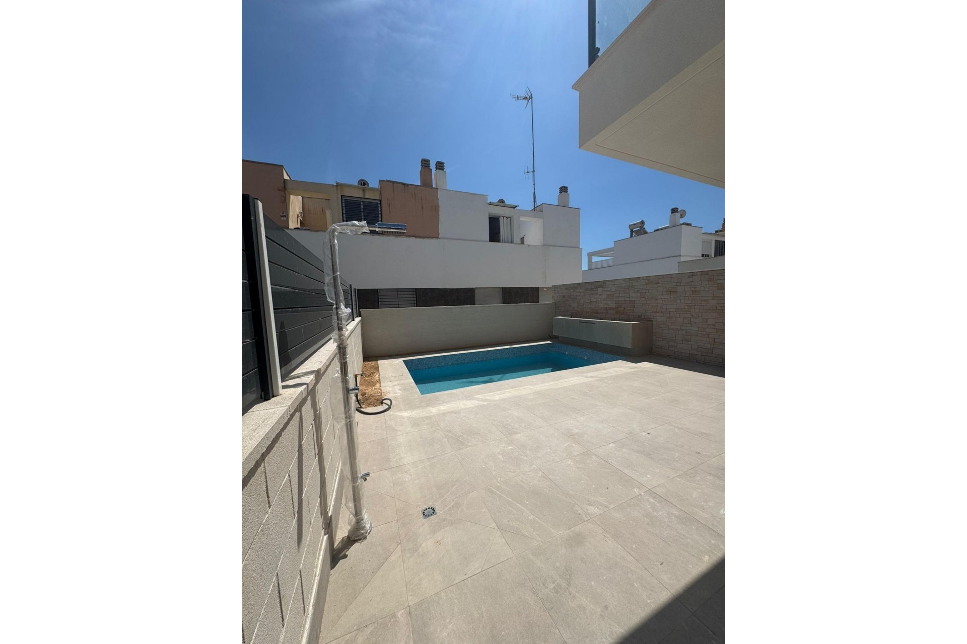 Resale - Villa -
Guardamar del Segura - Guardamar