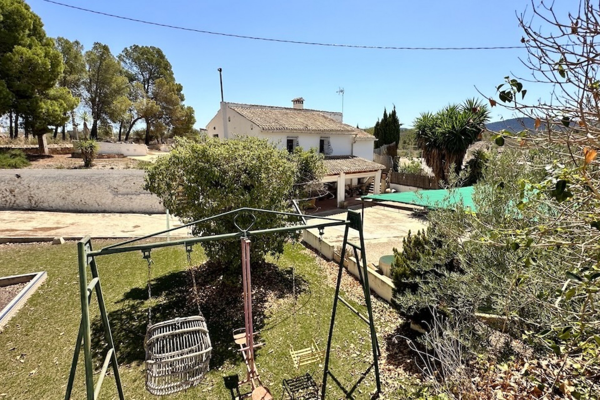 Resale - Villa -
Hondón de las Nieves - Inland