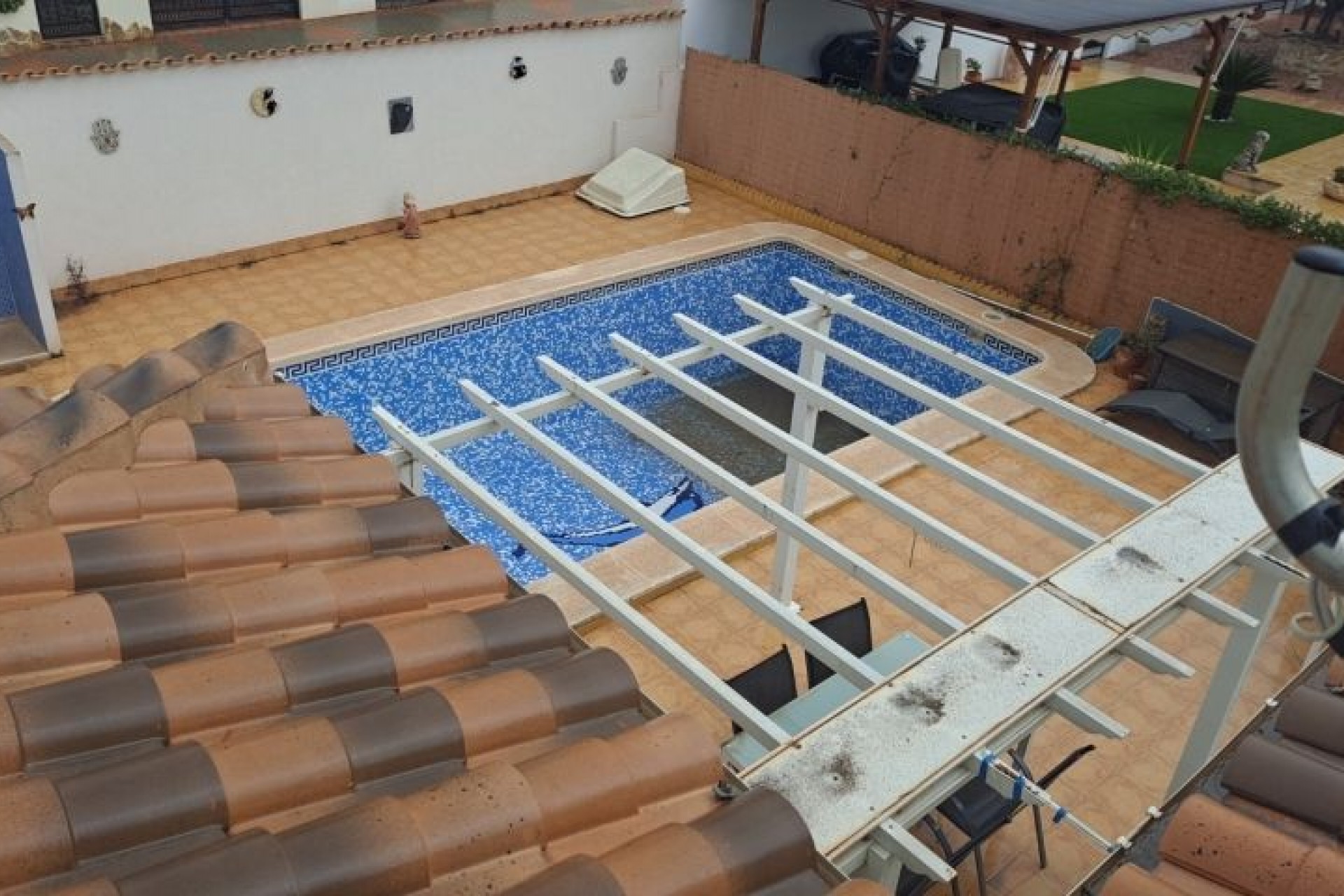 Resale - Villa -
Hondón de las Nieves - Inland