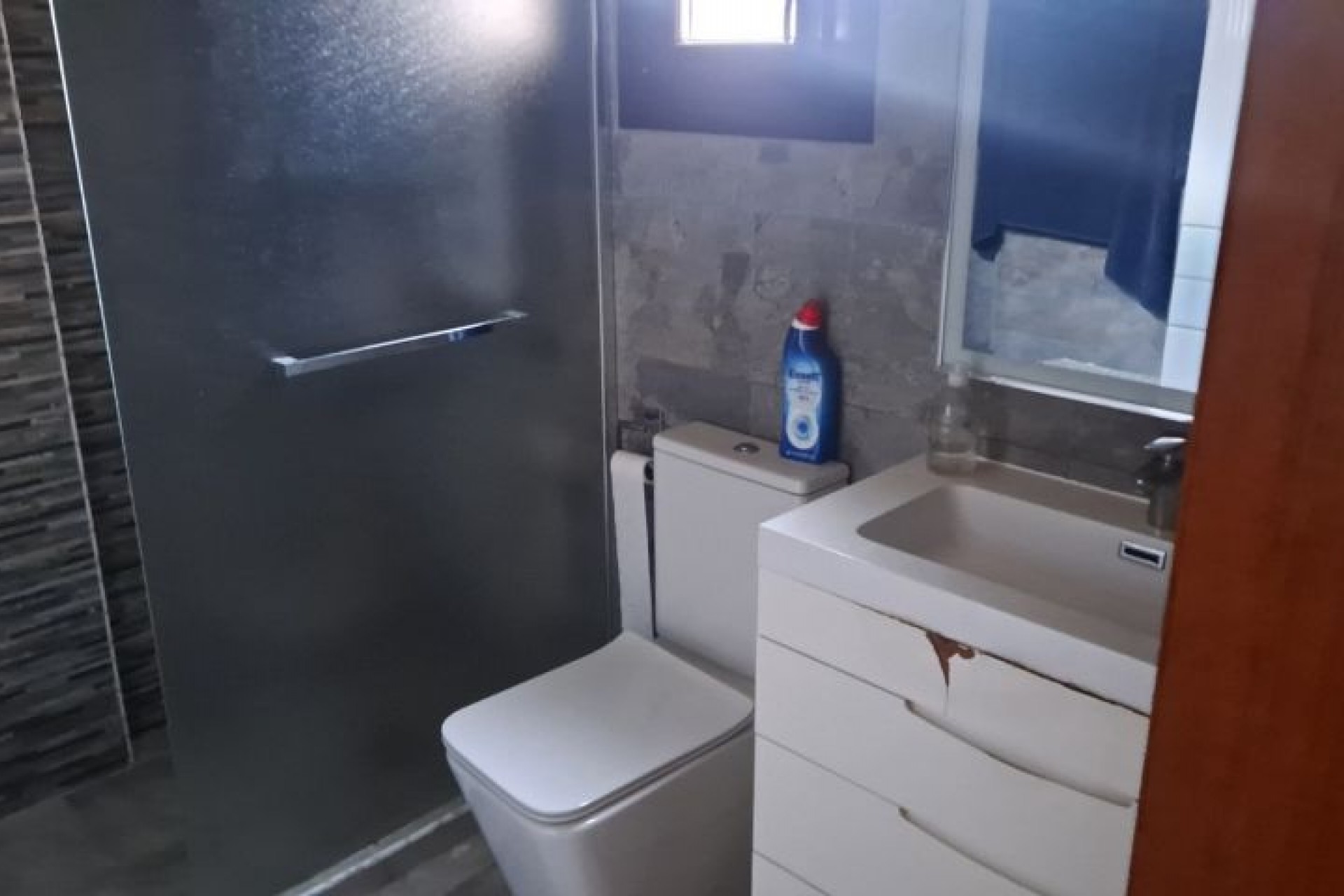 Resale - Villa -
Hondón de las Nieves - Inland