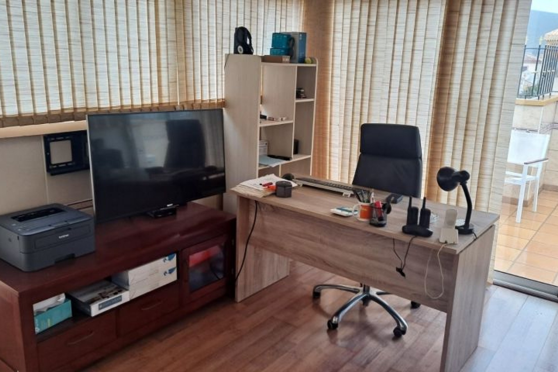 Resale - Villa -
Hondón de las Nieves - Inland