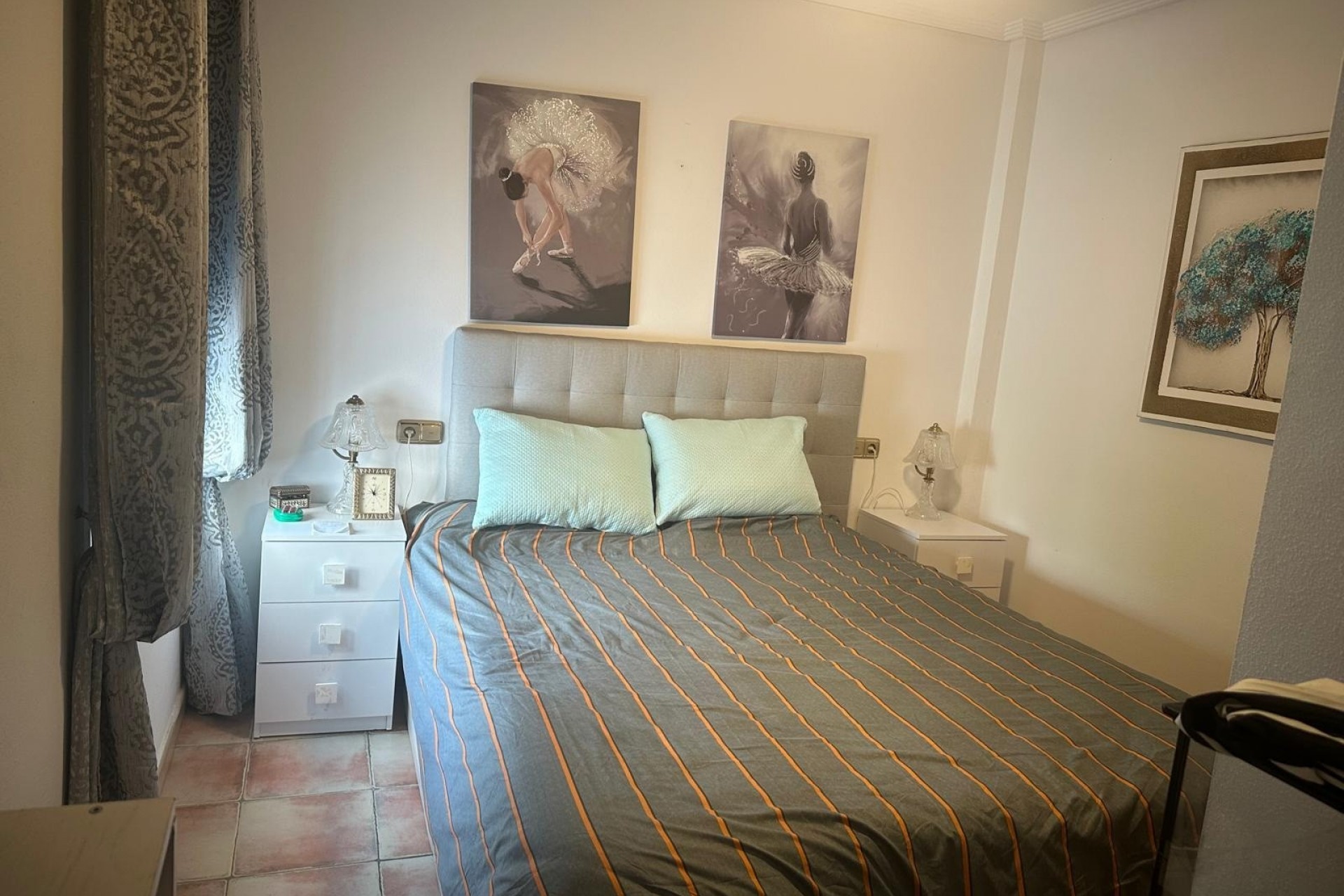 Resale - Villa -
Hondón de las Nieves - Inland