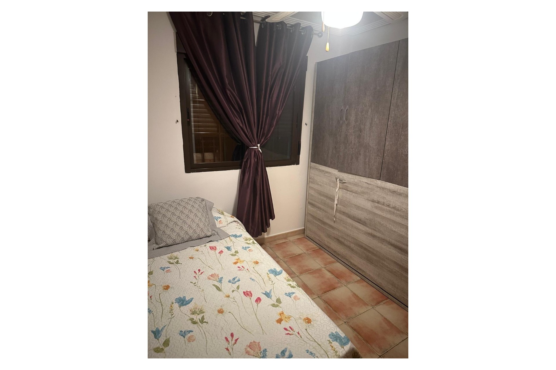 Resale - Villa -
Hondón de las Nieves - Inland