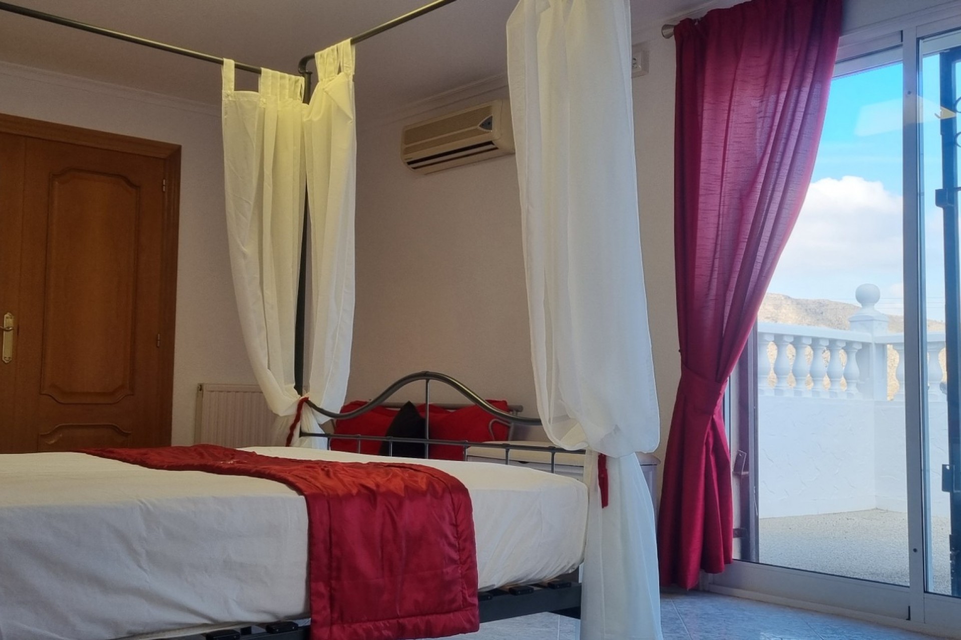 Resale - Villa -
Hondón de los Fráiles - Inland