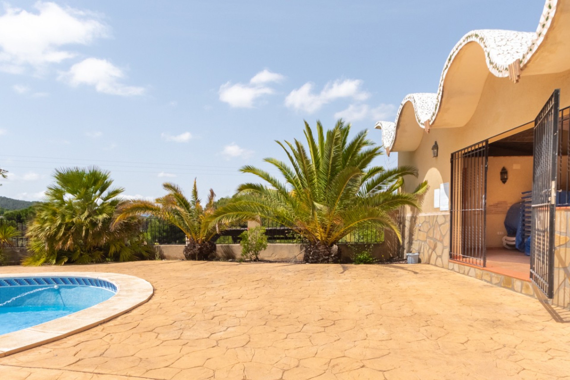 Resale - Villa -
Ibi - Costa Blanca