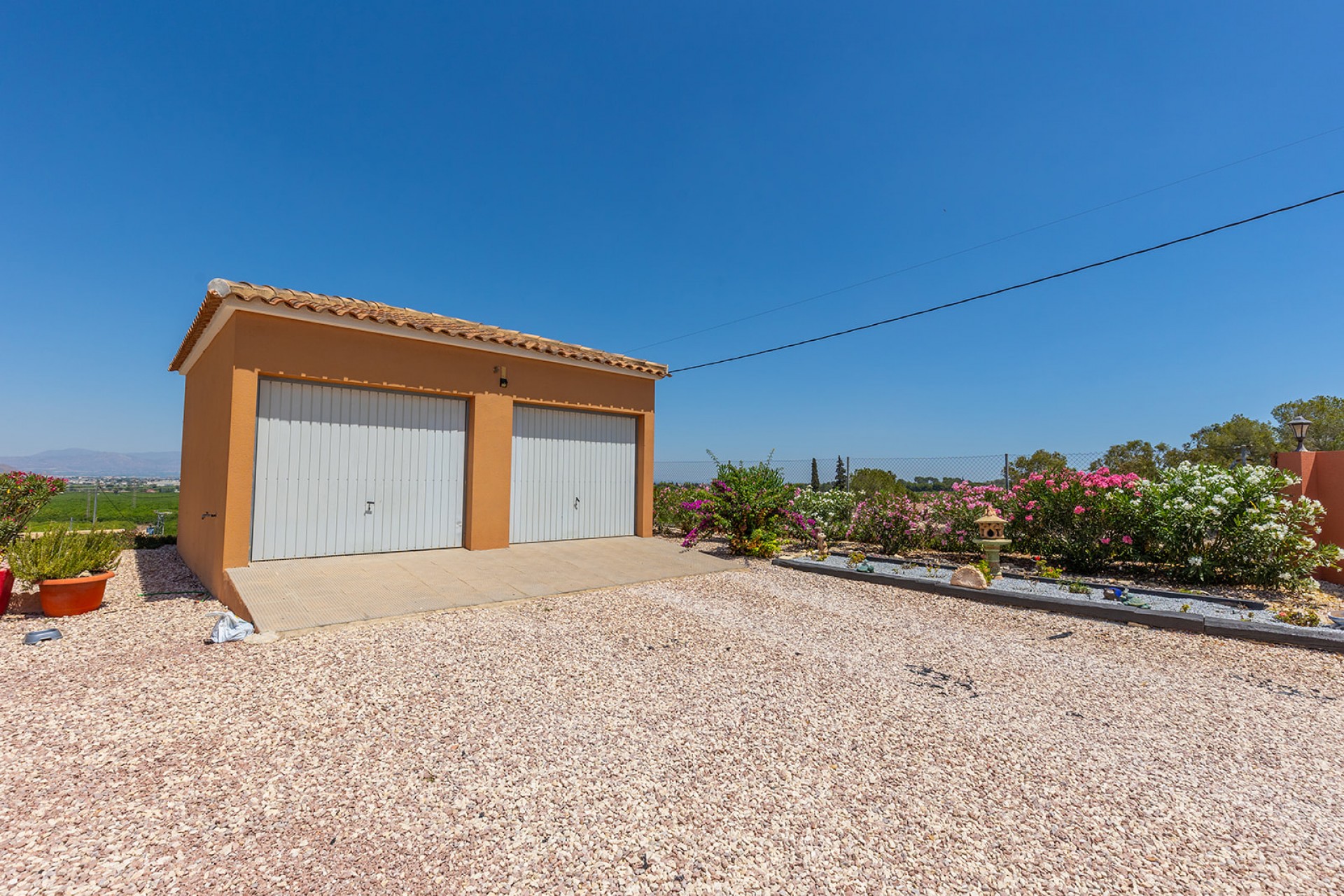 Resale - Villa -
Jacarilla - Inland