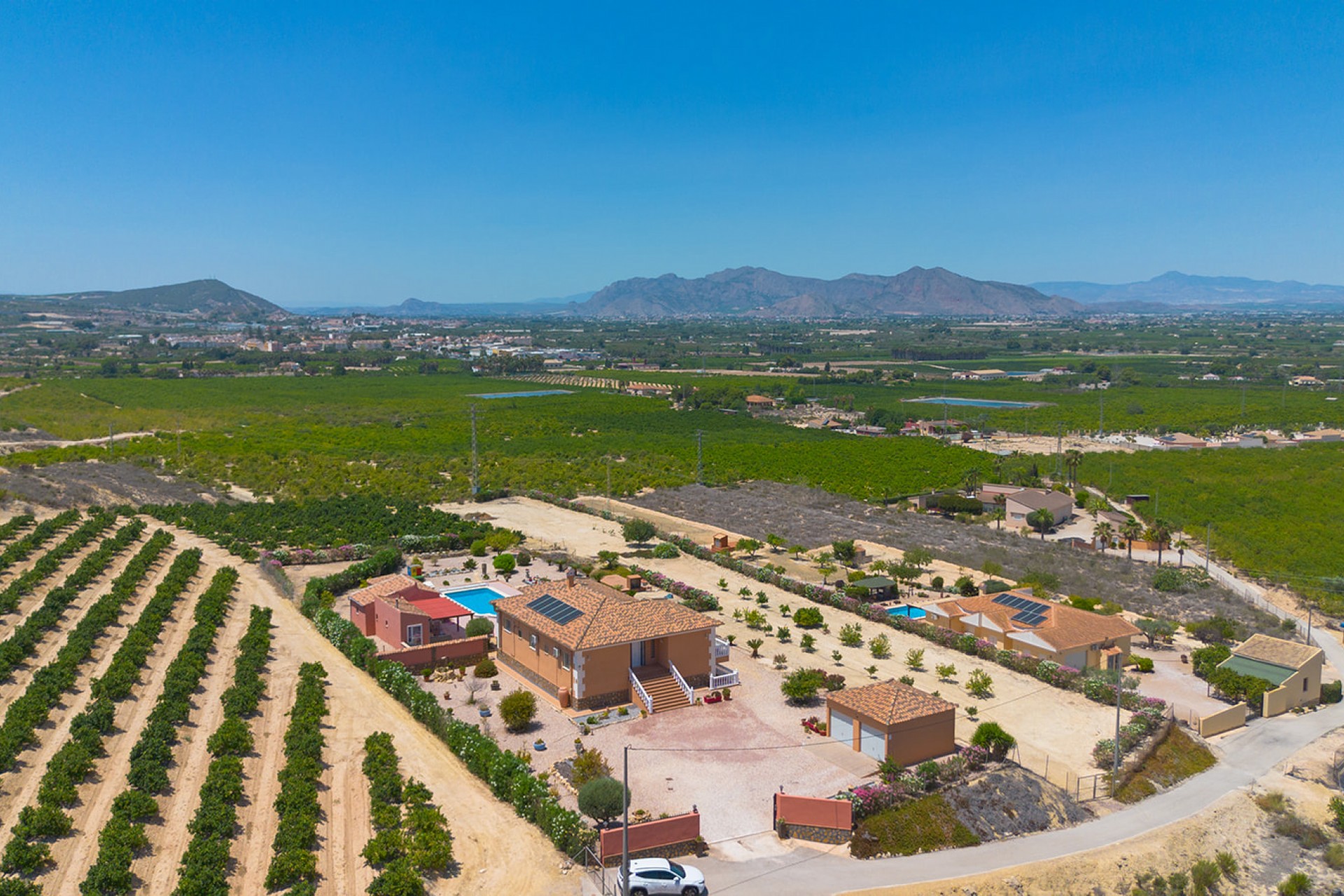 Resale - Villa -
Jacarilla - Inland