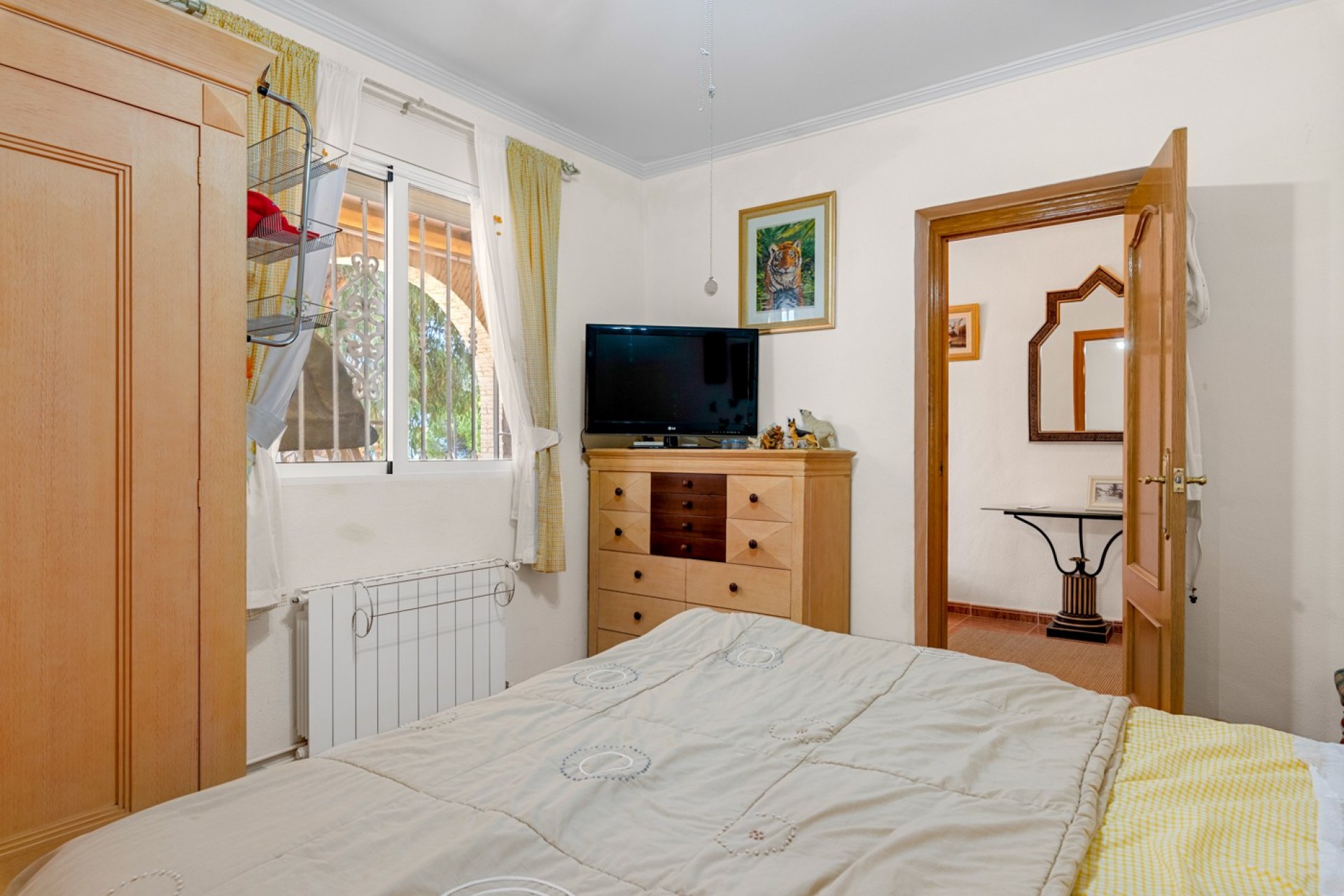 Resale - Villa -
Jacarilla - Inland